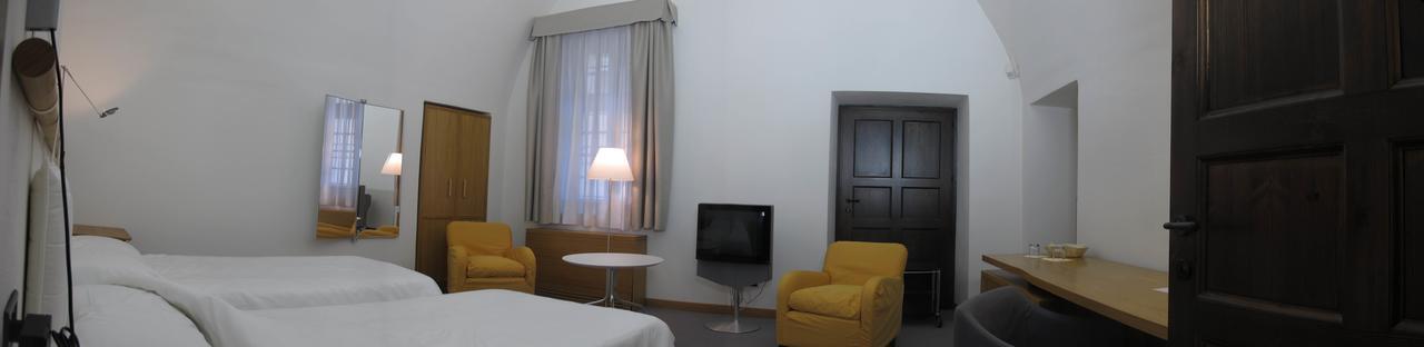 Hotel Cavour Et Des Officiers Bard Eksteriør billede
